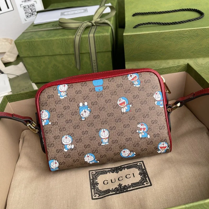人気No1ドラえもん xグッチ ミニショルダーバッグ偽物 647784 2TUBG 8580